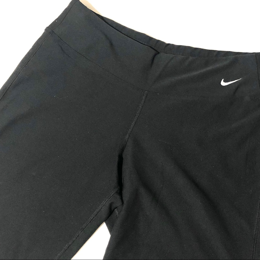 Nike Fit Dry Wide Legged Capri Cropped Leggings - Picture 1 of 8